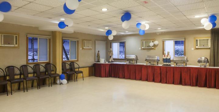 Отель Saluja Residency Силигури Экстерьер фото